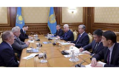 托卡耶夫总统会见维蒙特工业总裁卡尼斯基