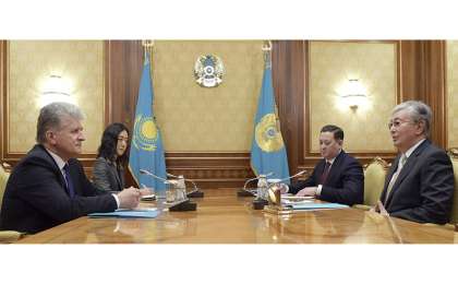 总统会见联合国主管政治事务助理秘书长