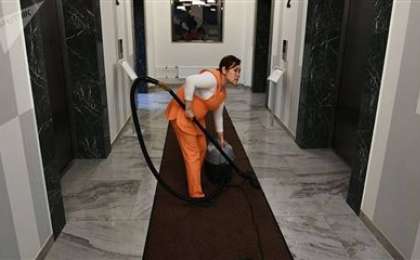 Мектеп аттестатын түзеткен еден жуушы әйел 10 жылға сотталды