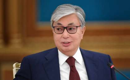 总统接受小学生发起的"朗诵阿拜诗歌"打卡接力游戏