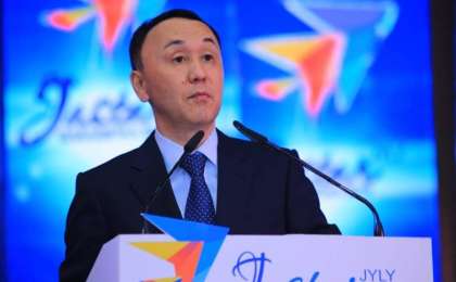 哈俄青年合作论坛在库斯塔奈开幕