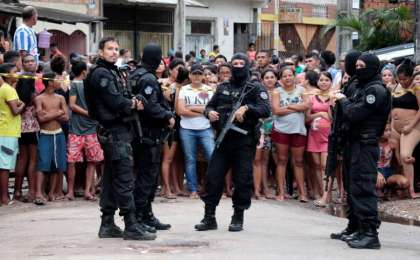 巴西一酒吧枪击事件致死11人