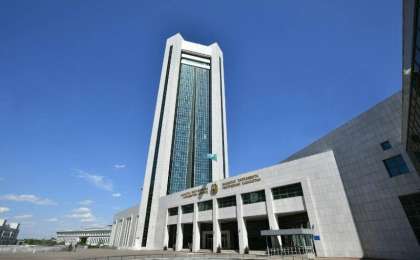 马吉利斯批准通过《关于批准哈萨克斯坦和乌克兰之间的引渡条约》法案