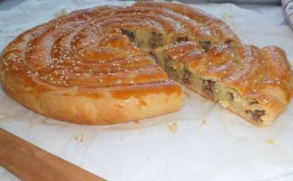 Тартылған еттен жасалған бәліш |