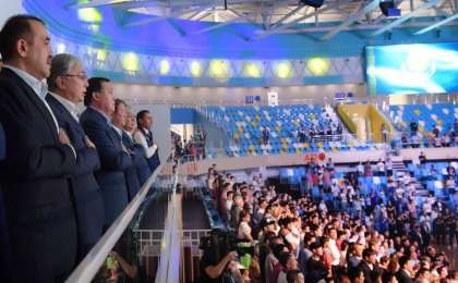 托卡耶夫总统出席首届哈萨克斯坦武术协会节开幕式