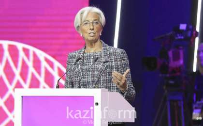 国际货币基金组织总裁：要逐步推进经济发展