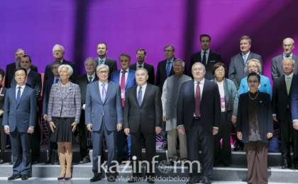 纳扎尔巴耶夫和托卡耶夫出席第十二届阿斯塔纳经济论坛