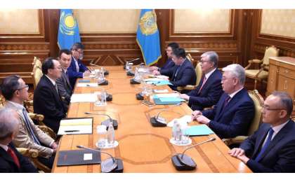 总统会见日本丸红株式会社副社长山添茂