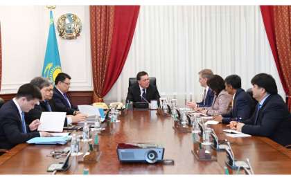 政府总理马明会见雪佛龙公司代表