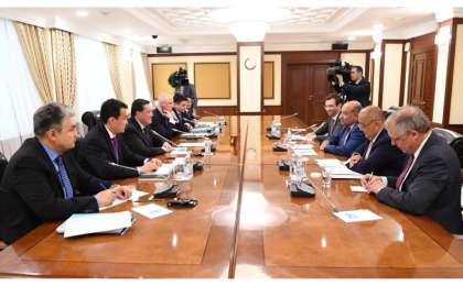 政府总理马明会见欧开行行长查克拉巴蒂