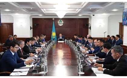 政府总理马明主持召开数字化问题工作会议