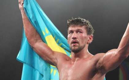 职业拳击：哈萨克斯坦重量级拳手将对阵奥运冠军