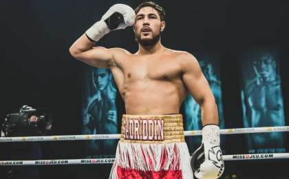 两名哈萨克斯坦职业拳手在加拿大取得胜利