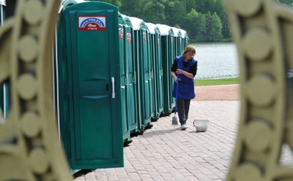 Алматы мен Павлодарда дәретхана дауы қайта өршіді