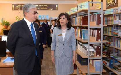 视频：哈萨克斯坦总统一周工作回顾