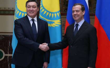 哈俄政府总理举行电话会谈