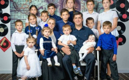 Қазақстандағы ең үлкен отбасы Култышевтар шаңырағында 16 сәби дүниеге келді.