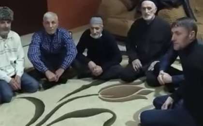 Шешендер қазаққа жер сыйладық деген Дума депутаттарын "екі ешек" деді