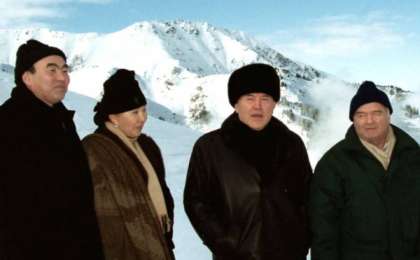 Назарбаев Қырғызстаннан Ақаев пен Бакиевті қалай алып шыққанын айтты