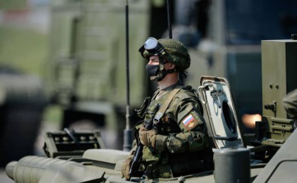 Он мемлекет Мәскеудегі Жеңіс парадына қатысатынын растады