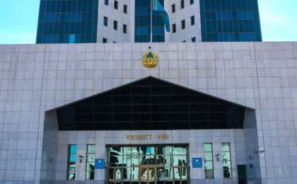 政府总理就谢列梅捷沃机场空难向梅德韦杰夫致慰问函