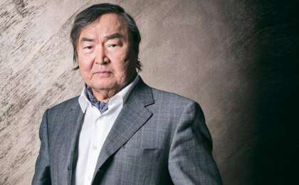 Билікте 30-40 жыл отыруға болмайды – Олжас Сүлейменов