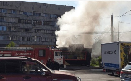 Алматы орталығында танымал бургер сататын орын өртенді