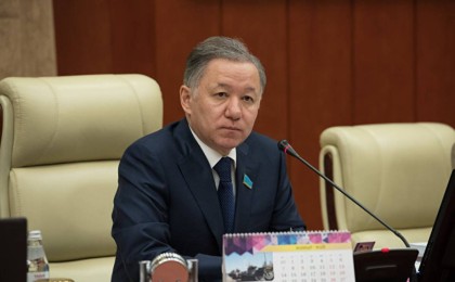 "Ақшаның қайда жатқанын білмейді": үкімет Нығматулиннан сөз естіді