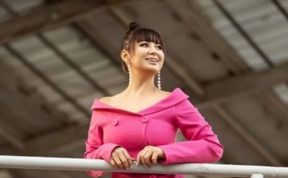 Мәдина Сәдуақасова: Жолдасым маған бірде-бір рет киім алып бермеген