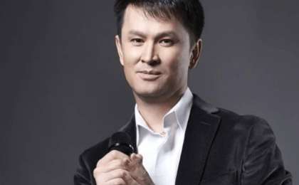 «Арынбаевты қоспай-ақ қойыңдар»: Медеу Арынбаев сахнадан көрінбей кетуінің себебін түсіндірді