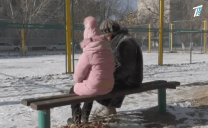 «Папа маған ештеңе жасаған жоқ» - педофилия үшін сотталған қазақстандықтың қызы оны босатуды сұрайды