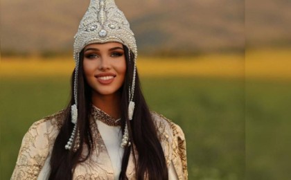 Тиматидің бұрынғы әйелі сәукеле киді