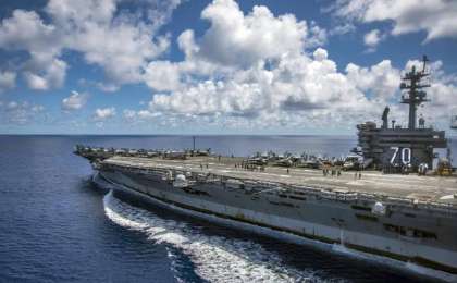 美国向中东部署航母战斗群