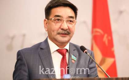 中选委：哈共总统候选人阿赫梅特别科夫完成登记程序