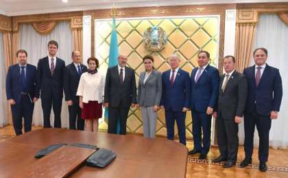 参议院议长会见欧安组织高级专员