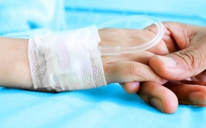 Рудныйда көршісі өртеп жіберіп, жансақтау бөлімінде жатқан баланың жағдайы белгілі болды