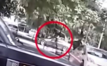 Алматы облысында көшенің қақ ортасында ер азаматты атып кетті