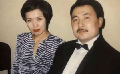"Ақмаралдай адам кездескен жоқ": 16 жыл бұрын әйелінен айырылған Аманжол Әлтаев неліктен үйленбегенін айтты