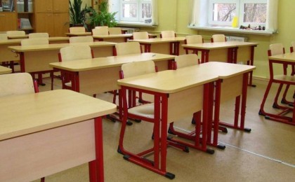 Балаларды жаппай вакцинациялау үшін жақын арада мектептерге қайтарады - министрлік ақпаратқа түсініктеме берді