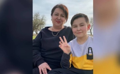 Немересімен TikTok түсіріп танылған әженің 300 мыңнан астам оқырманы бар