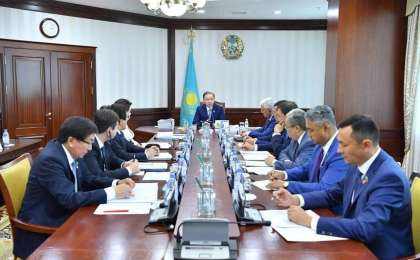 尼格马图林主持召开下院新会期首次主席团会议