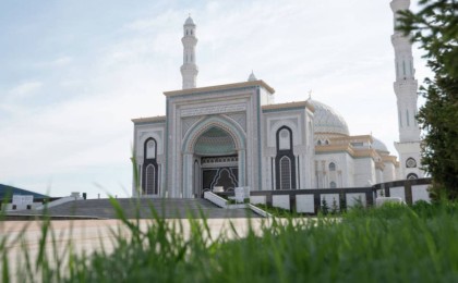 Қазақстан мешіттерінде жамағатпен намаз оқуға рұқсат етілді