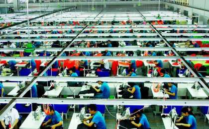 外交部：自中国搬迁旧工厂来哈国的说法纯属谣言