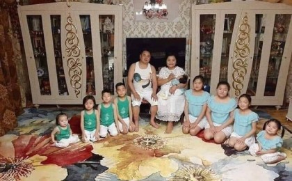 9 баласы бар отбасының суреті көпшілікті сүйсіндірді (фото)