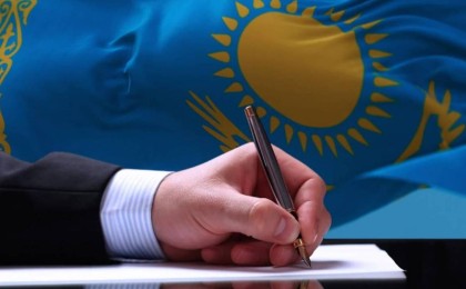 14 тәулікке оқшаулау: Қазақстанның бас санитарлық дәрігері жаңа жарлыққа қол қойды