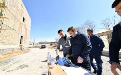 Мұрат Әйтенов спорт мектебінің құрылысымен танысты