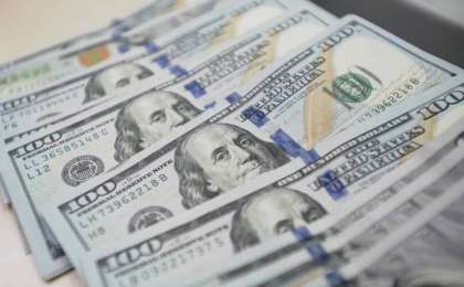 今日美元兑坚戈终盘汇率1:378.29