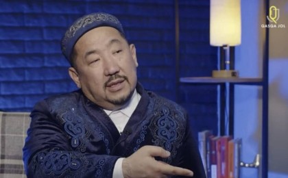 Қара киінгендерге көз үйренгенше, жалаңаштанғандарға көз тез үйреніп кетті — Нұрлан имам