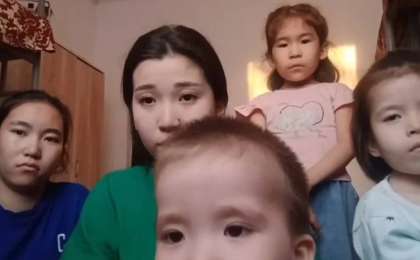 «Бес баланың анасын себепсіз психбольницаға жапқан»: Балаларын жетімдер үйіне жіберген