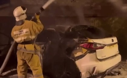 Атырауда белгілі журналистің көлігі өртенді (видео)